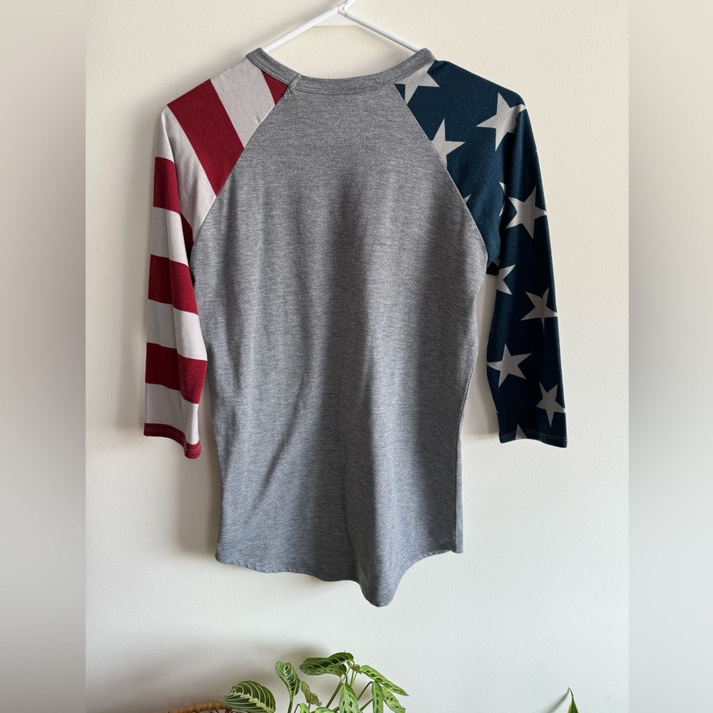 LuLaRoe Raglan - Picture 3 of 5